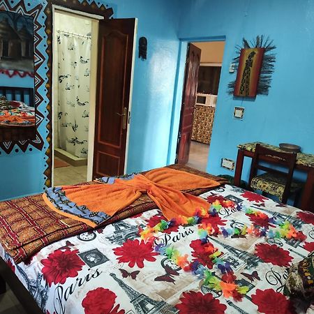 Casa Hotel Sinkiling Gambia Serrekunda Buitenkant foto