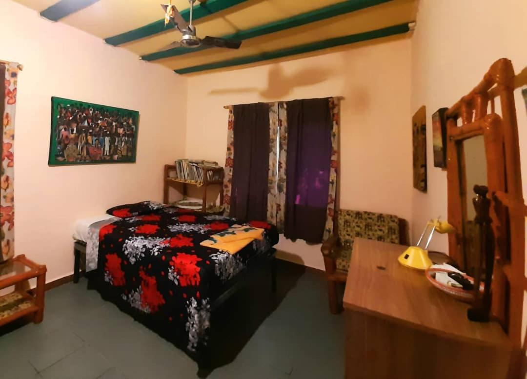 Casa Hotel Sinkiling Gambia Serrekunda Buitenkant foto