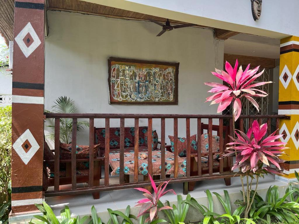 Casa Hotel Sinkiling Gambia Serrekunda Buitenkant foto