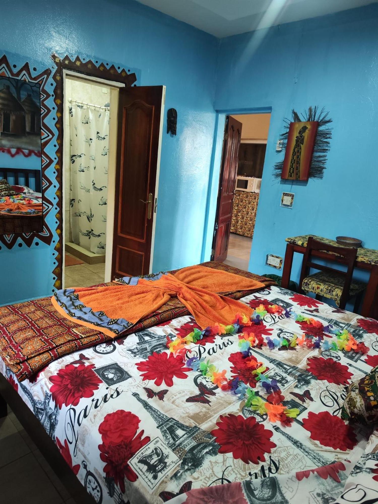 Casa Hotel Sinkiling Gambia Serrekunda Buitenkant foto